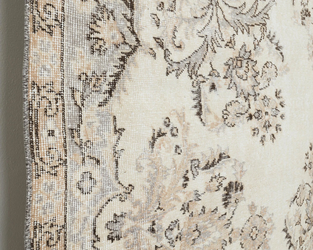 Beige Turkish Oushak Rug 6'7" x 9'5" Hand-Knotted | No. VR25837