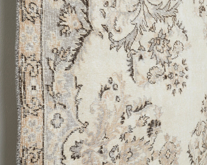 Beige Turkish Oushak Rug 6'7" x 9'5" Hand-Knotted | No. VR25837
