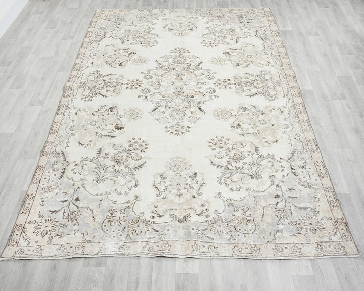 Beige Turkish Oushak Rug 6'7" x 9'5" Hand-Knotted | No. VR25837