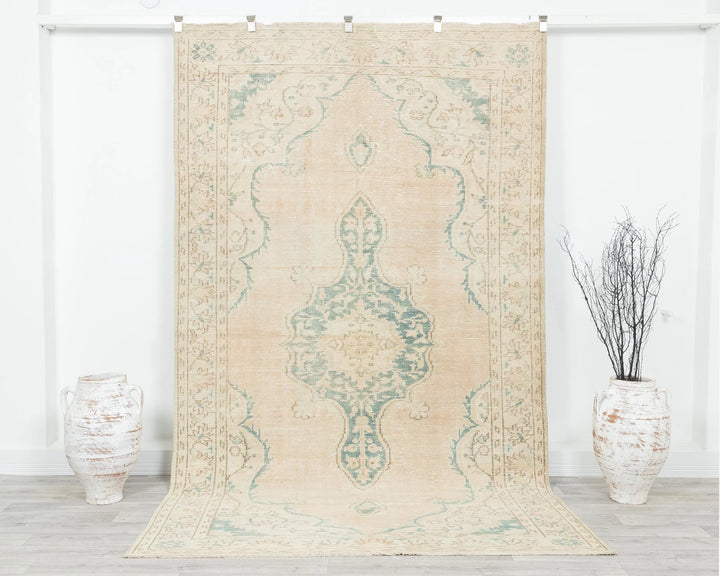 Beige Turkish Oushak Rug 9' 2" x 5' 7" Hand-Knotted | No. VR25879