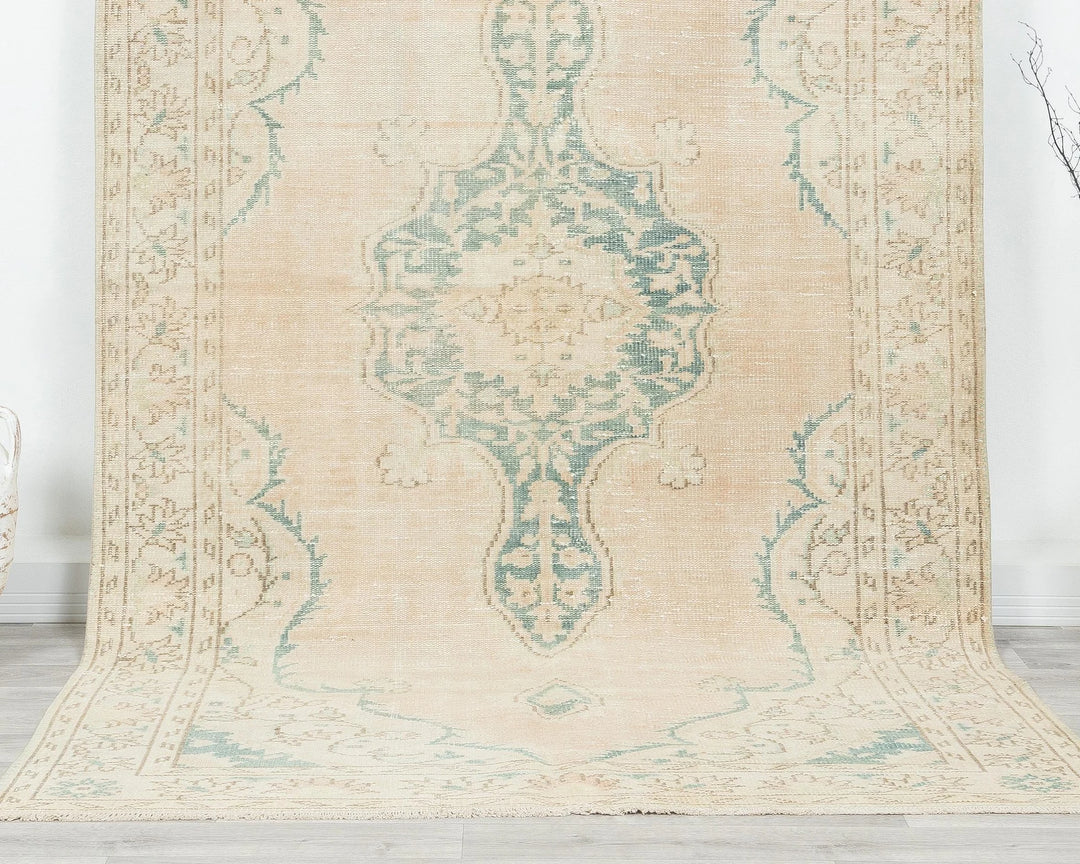 Beige Turkish Oushak Rug 9' 2" x 5' 7" Hand-Knotted | No. VR25879