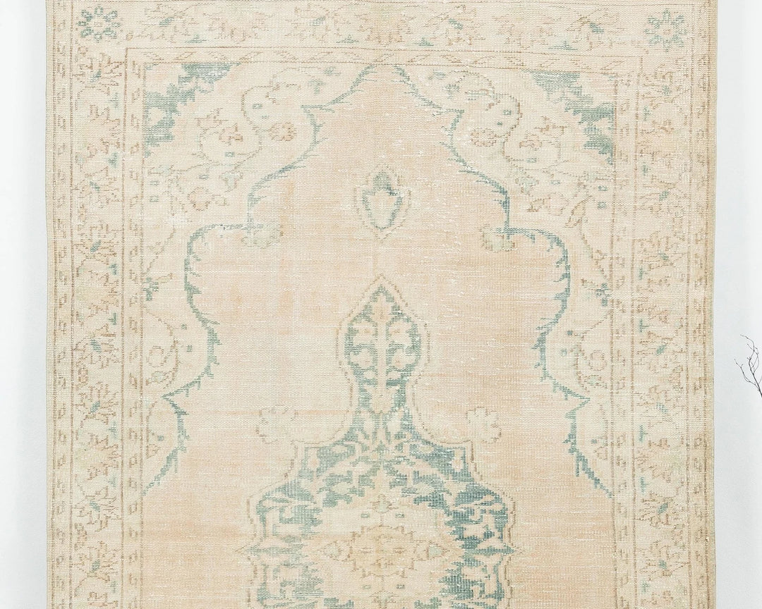Beige Turkish Oushak Rug 9' 2" x 5' 7" Hand-Knotted | No. VR25879