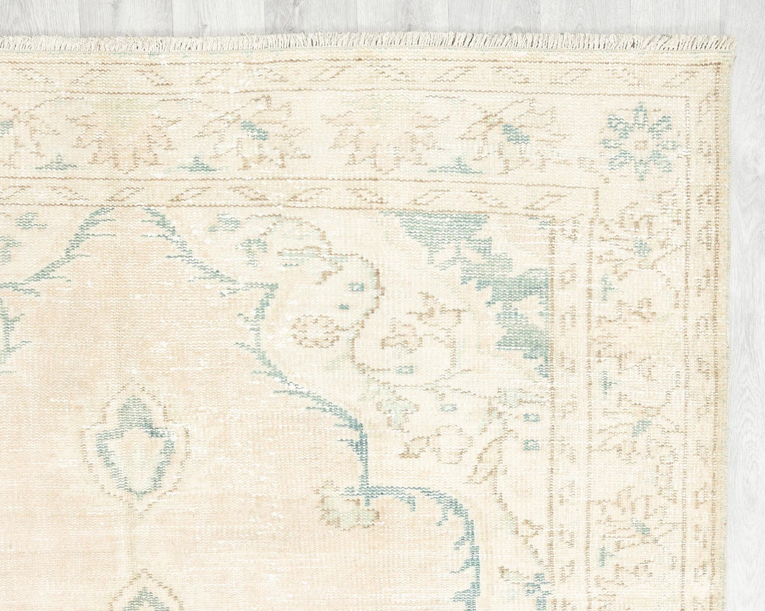 Beige Turkish Oushak Rug 9' 2" x 5' 7" Hand-Knotted | No. VR25879