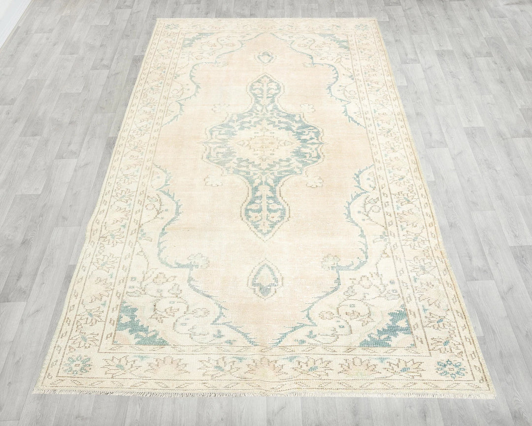Beige Turkish Oushak Rug 9' 2" x 5' 7" Hand-Knotted | No. VR25879