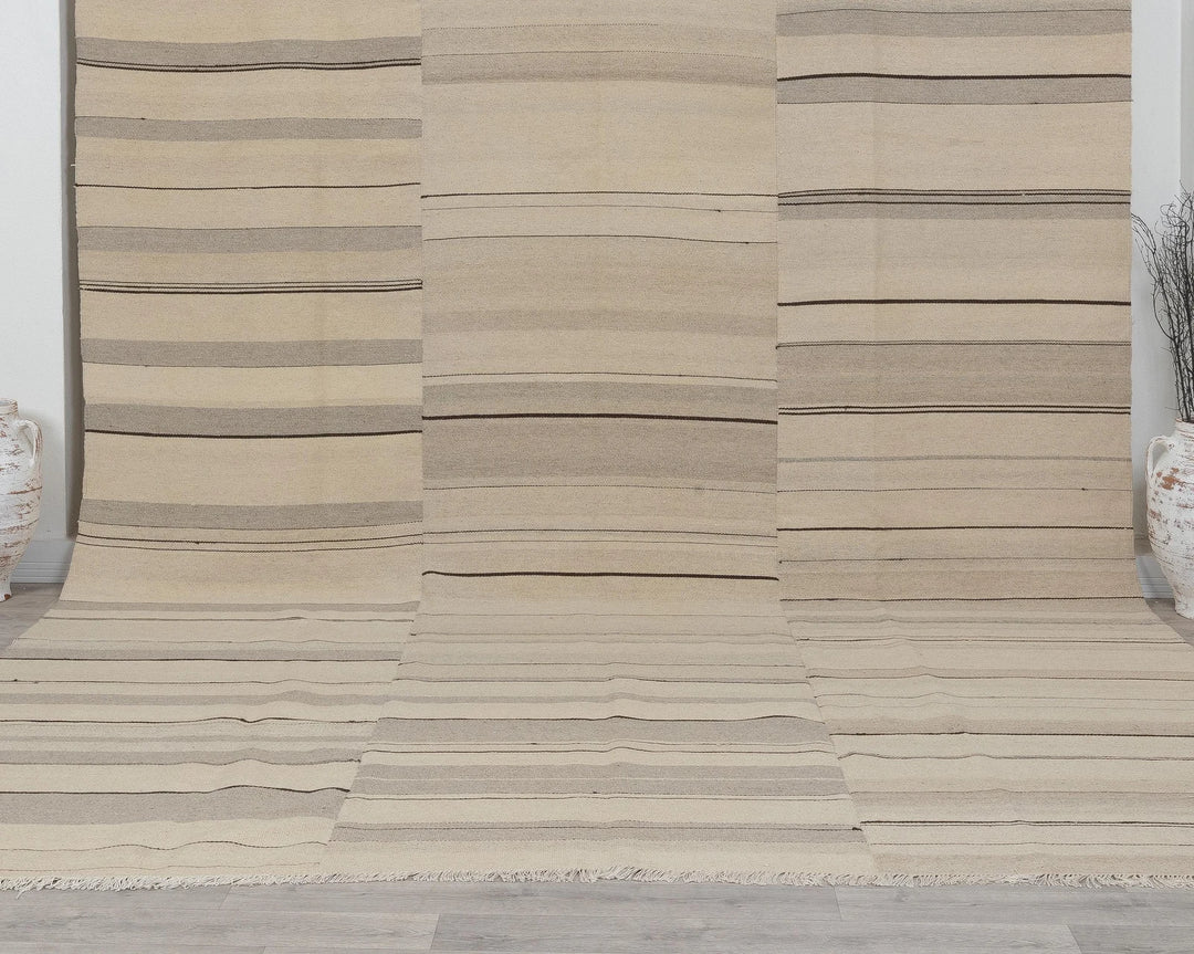 Beige Turkish Kilim Rug 9' 4" x 12' 6" Flat-Weave detail