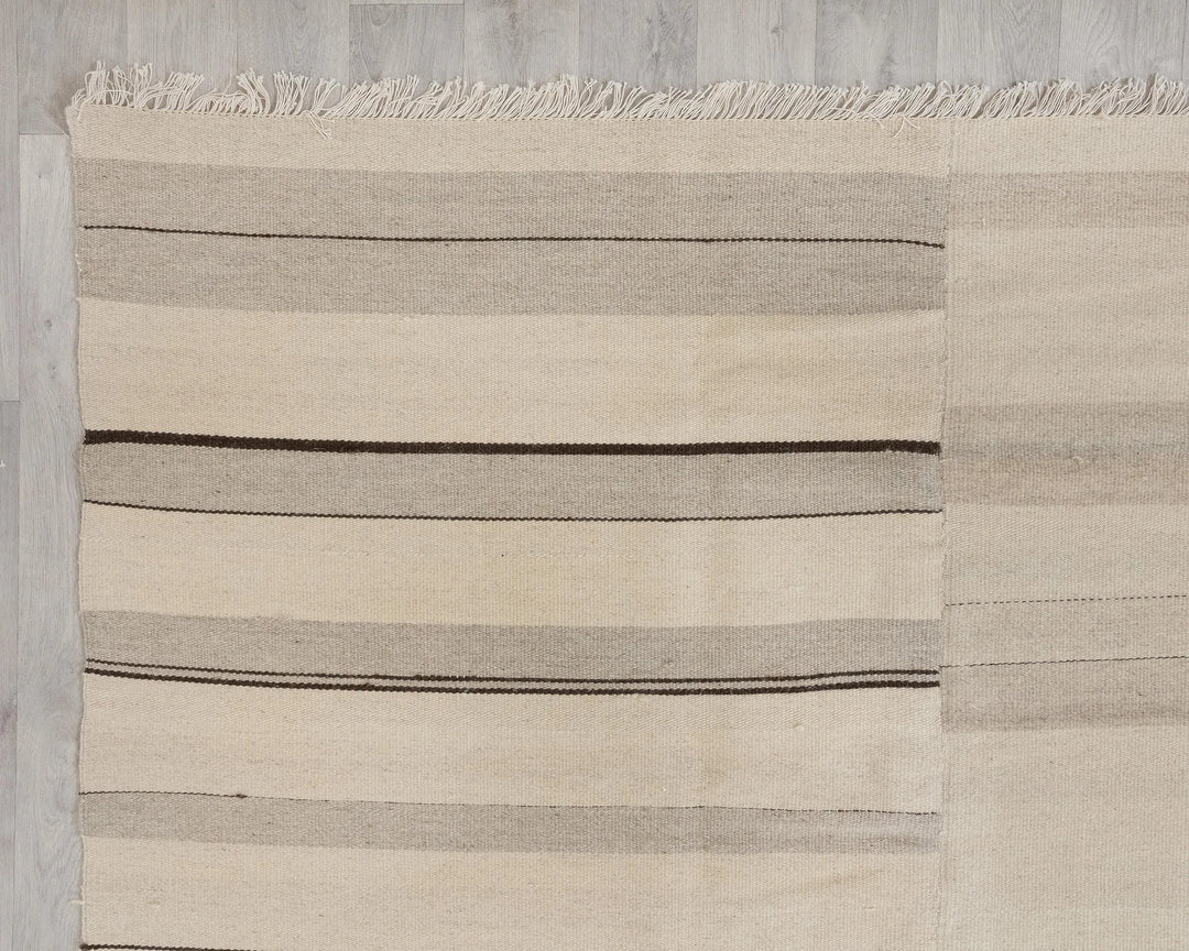 Beige Turkish Kilim Rug 9' 4" x 12' 6" Flat-Weave pattern