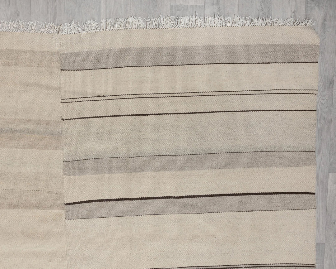 Beige Turkish Kilim Rug 9' 4" x 12' 6" Flat-Weave border