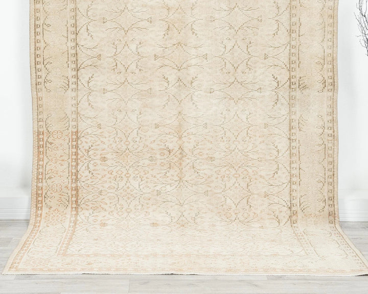 Beige Turkish Oushak Rug 5' x 8' 8" Hand-Knotted | No. VR26216