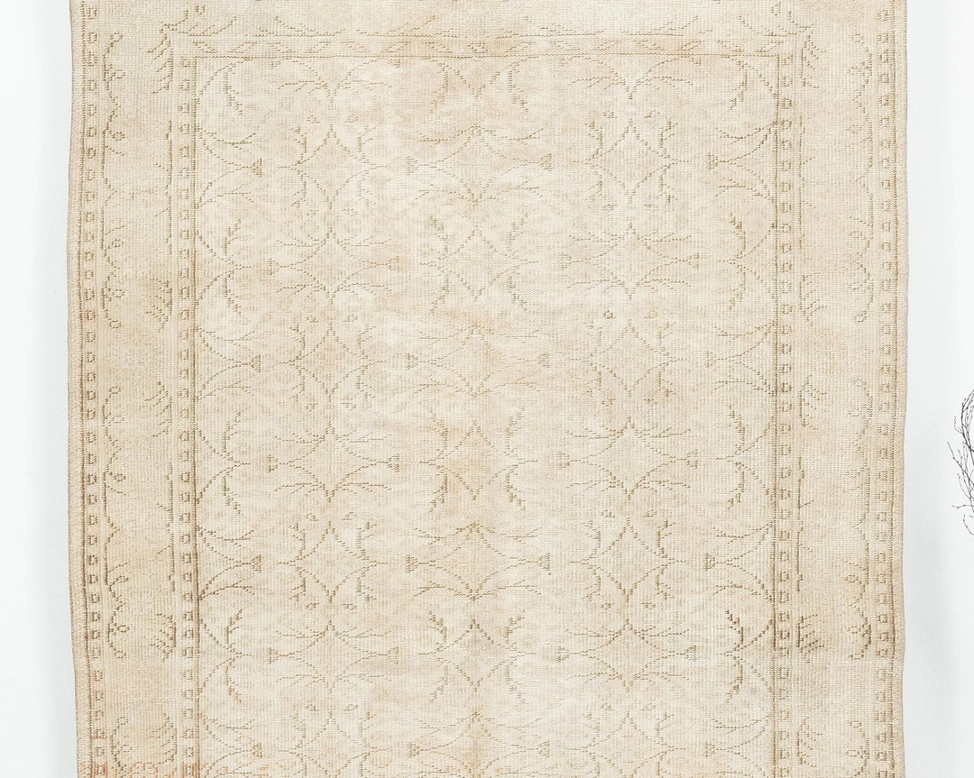 Beige Turkish Oushak Rug 5' x 8' 8" Hand-Knotted | No. VR26216