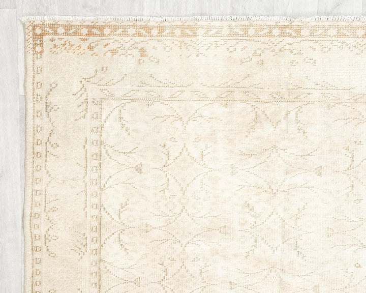 Beige Turkish Oushak Rug 5' x 8' 8" Hand-Knotted | No. VR26216