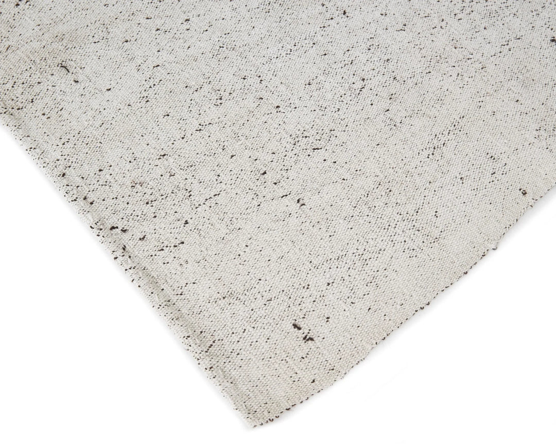 White Turkish Kilim Rug 6' 7" x 8' 10" Flat-Weave | No. VR26240