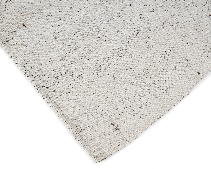 White Turkish Kilim Rug 6' 7" x 8' 10" Flat-Weave | No. VR26240