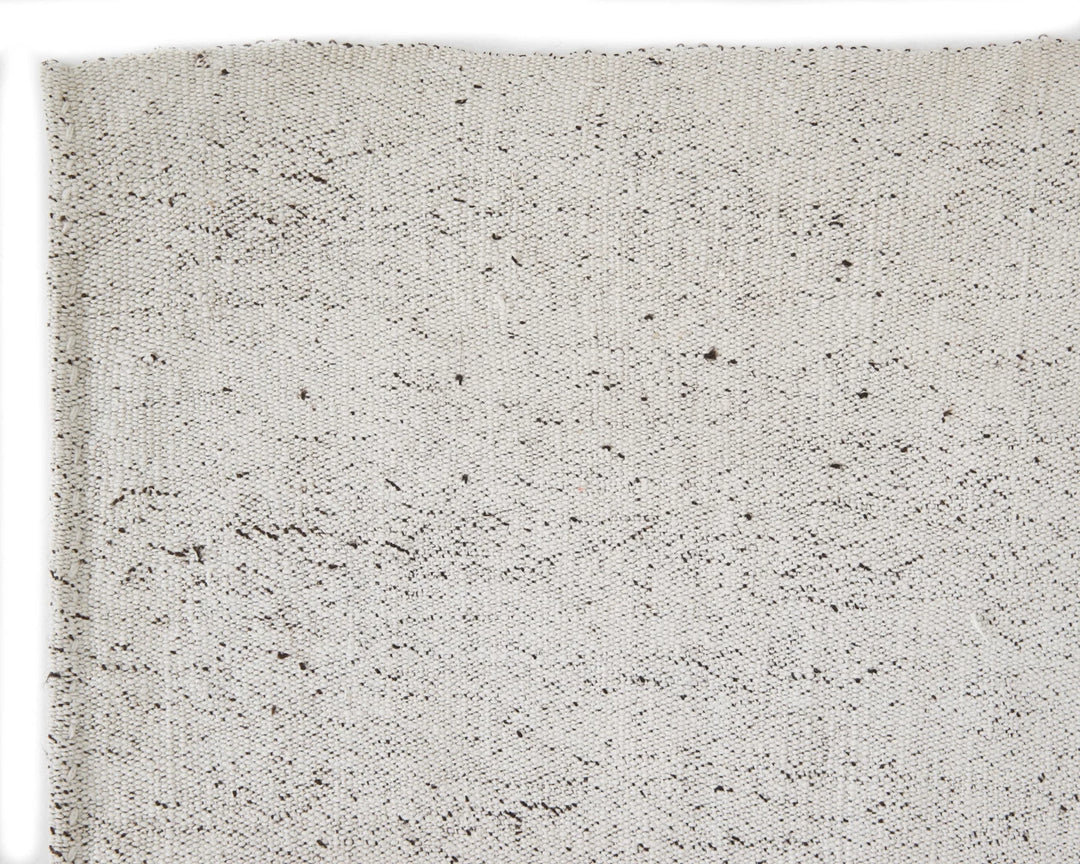 White Turkish Kilim Rug 6' 7" x 8' 10" Flat-Weave | No. VR26240