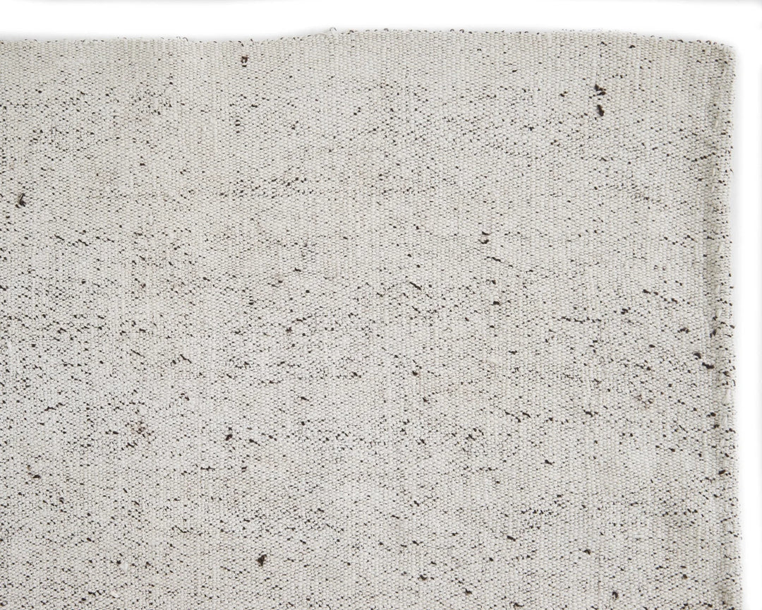 White Turkish Kilim Rug 6' 7" x 8' 10" Flat-Weave | No. VR26240