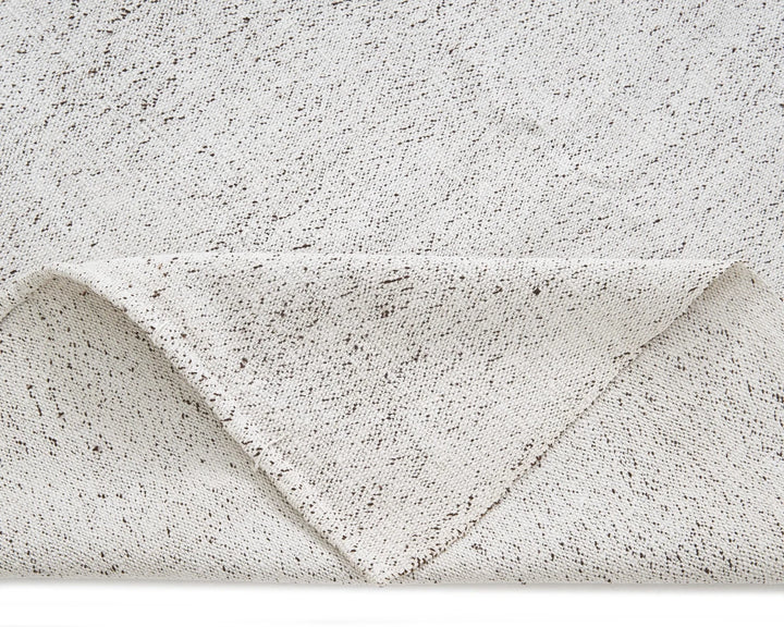 White Turkish Kilim Rug 6' 7" x 8' 10" Flat-Weave | No. VR26240
