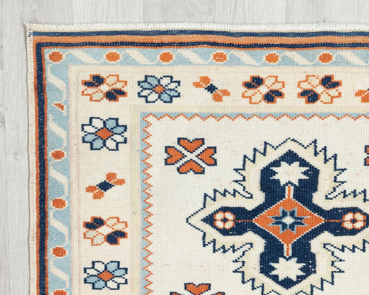Oushak Rug 3' 1" x 4' 4" | No. VR26299