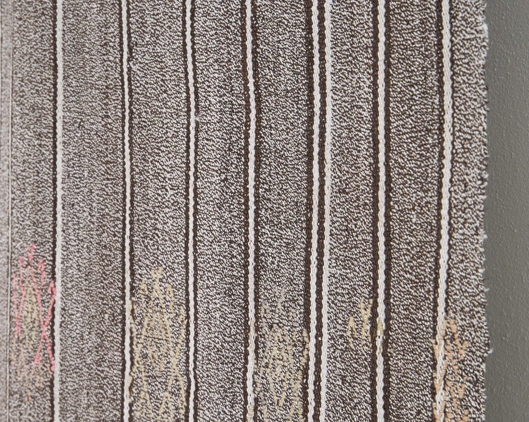 Gray Kilim Rug 5' 7" x 6' 8" | No. VR26397