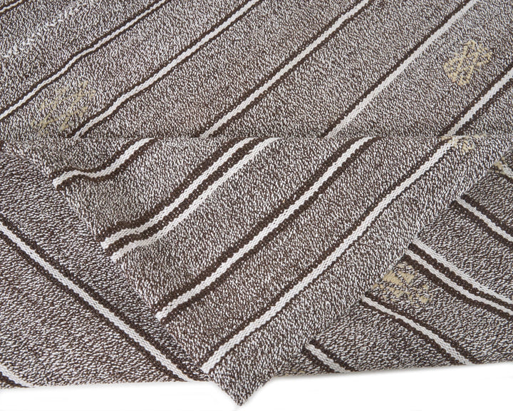 Gray Kilim Rug 5' 7" x 6' 8" | No. VR26397