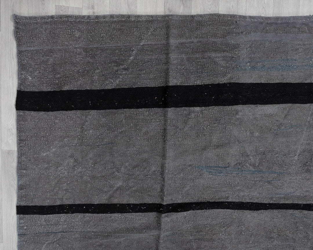 Gray Turkish Kilim Rug 9' 6" x 13' 1" Flat-Weave border