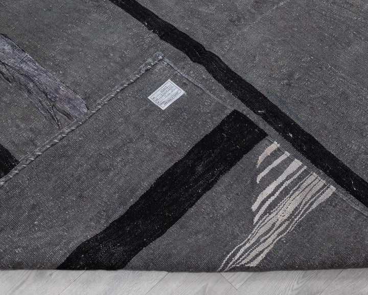 Gray Turkish Kilim Rug 9' 6" x 13' 1" Flat-Weave texture