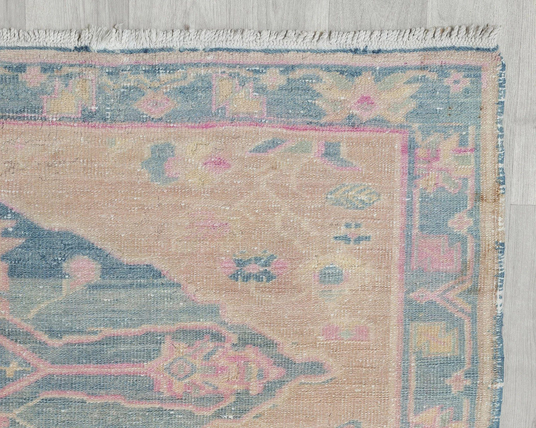 Blue Runner Rug 4' 6" x 11' 2" | No. VR26644