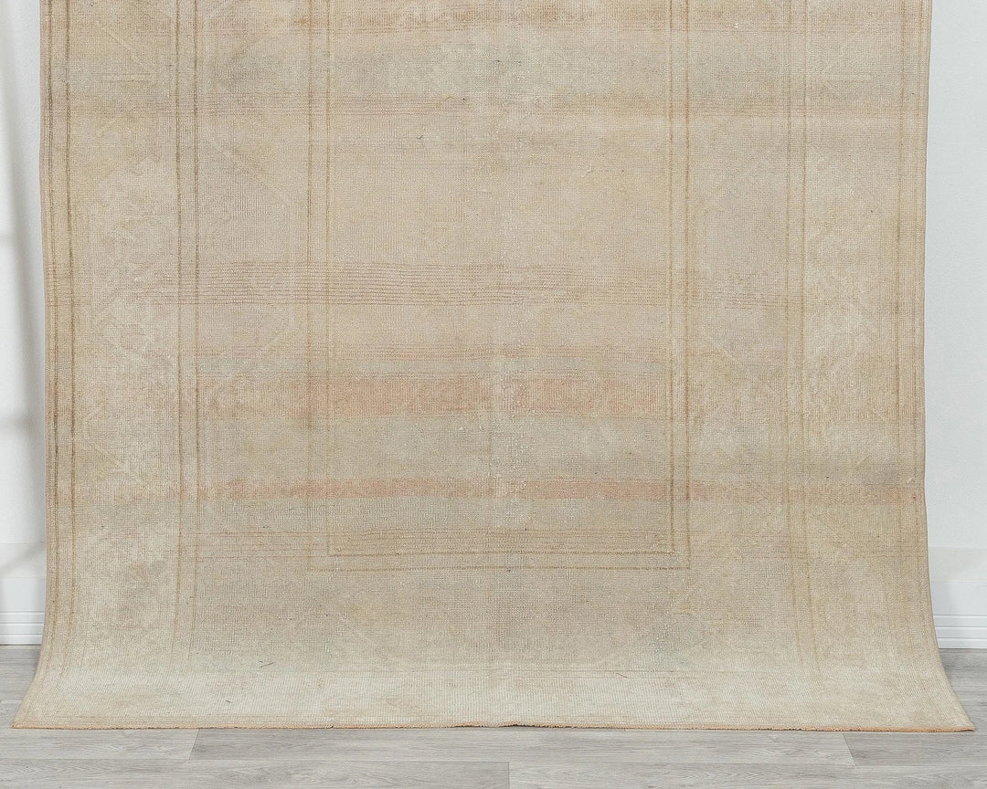 Beige Turkish Oushak Rug 4'11" x 7'8" Hand-Knotted | No. VR26782