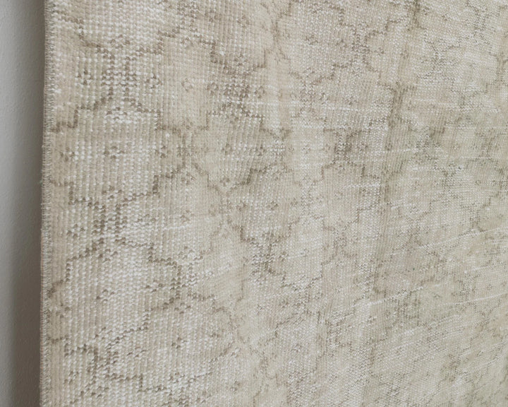 Neutral Oushak Rug 6' 5" x 9' 5" | No. VR27092