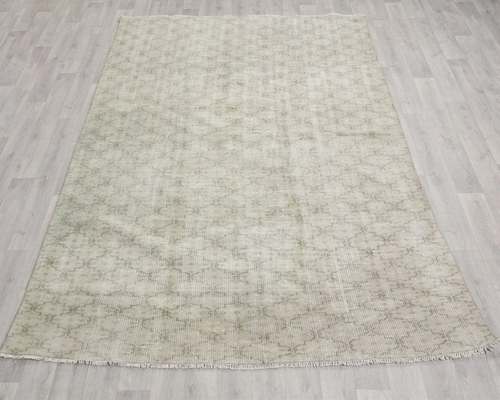 Neutral Oushak Rug 6' 5" x 9' 5" | No. VR27092