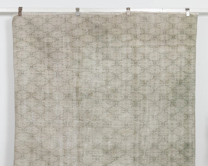 Neutral Oushak Rug 6' 5" x 9' 5" | No. VR27092