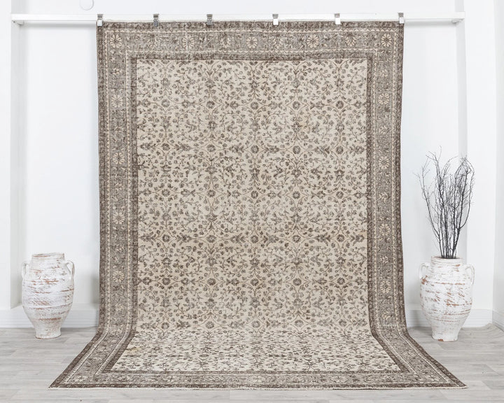 Beige Turkish Oushak Rug 6' 11" x 9' 10" Hand-Knotted | No. VR27250