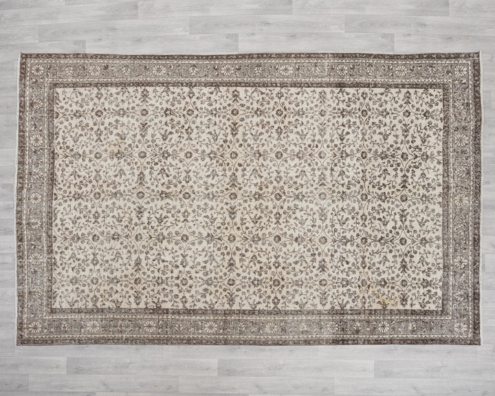 Beige Turkish Oushak Rug 6' 11" x 9' 10" Hand-Knotted | No. VR27250