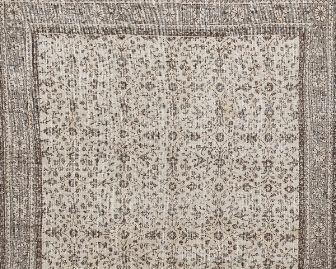 Beige Turkish Oushak Rug 6' 11" x 9' 10" Hand-Knotted | No. VR27250