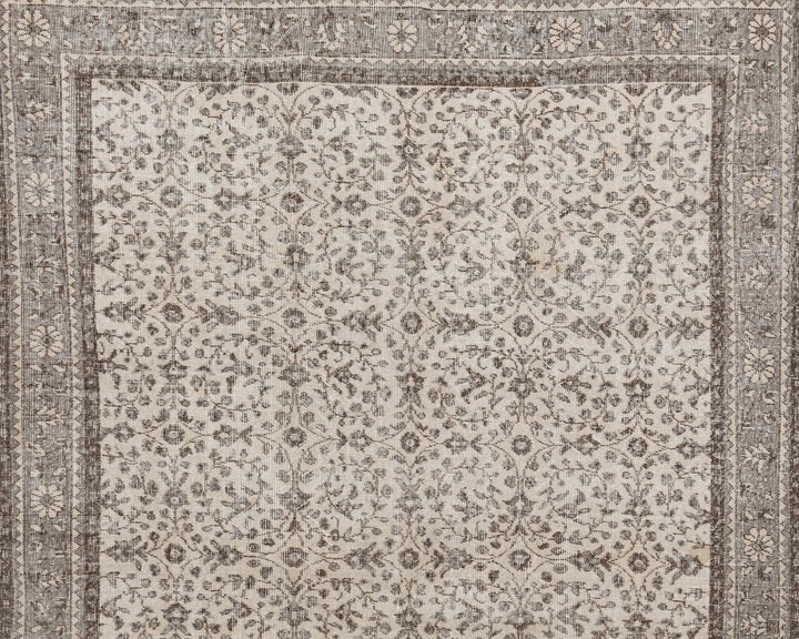 Beige Turkish Oushak Rug 6' 11" x 9' 10" Hand-Knotted | No. VR27250