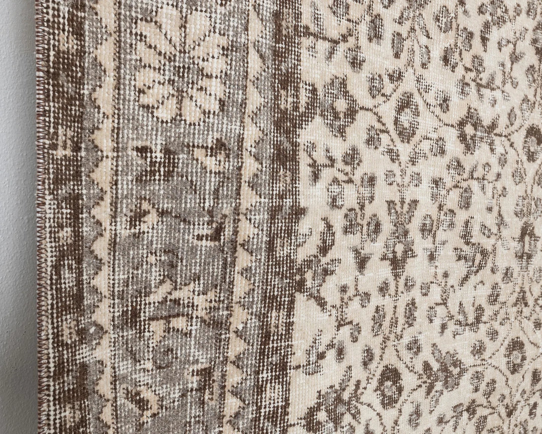 Beige Turkish Oushak Rug 6' 11" x 9' 10" Hand-Knotted | No. VR27250