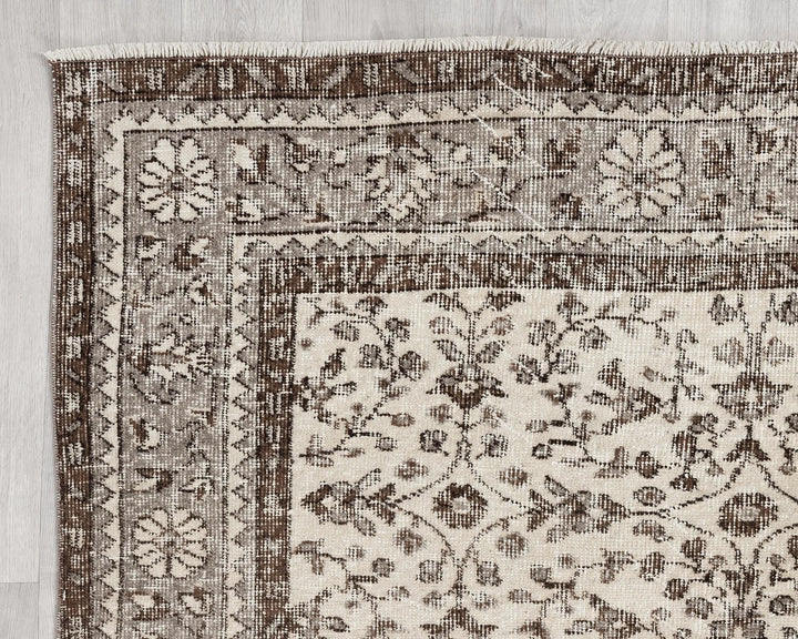 Beige Turkish Oushak Rug 6' 11" x 9' 10" Hand-Knotted | No. VR27250