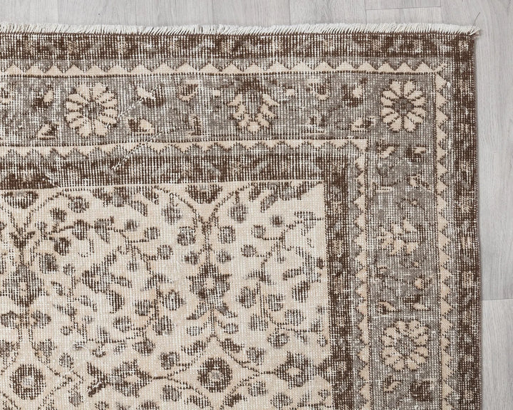 Beige Turkish Oushak Rug 6' 11" x 9' 10" Hand-Knotted | No. VR27250