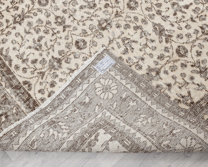 Beige Turkish Oushak Rug 6' 11" x 9' 10" Hand-Knotted | No. VR27250