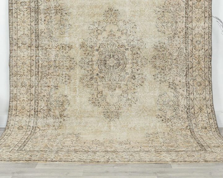 Beige Turkish Oushak Rug 6'8" x 9'2" Hand-Knotted | No. VR27254