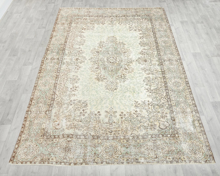 Beige Turkish Oushak Rug 7' x 9' 11" Hand-Knotted | No. VR27327