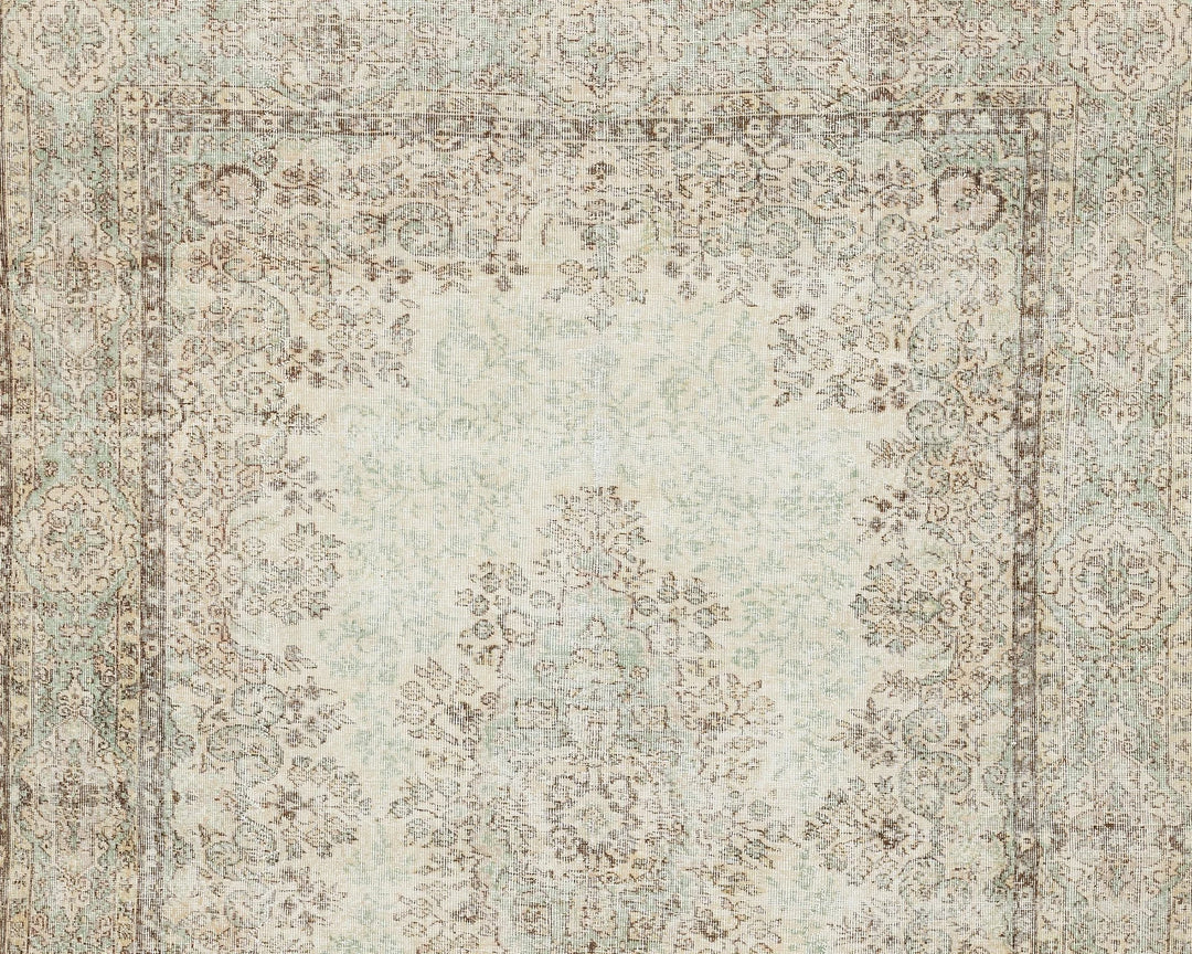 Beige Turkish Oushak Rug 7' x 9' 11" Hand-Knotted | No. VR27327
