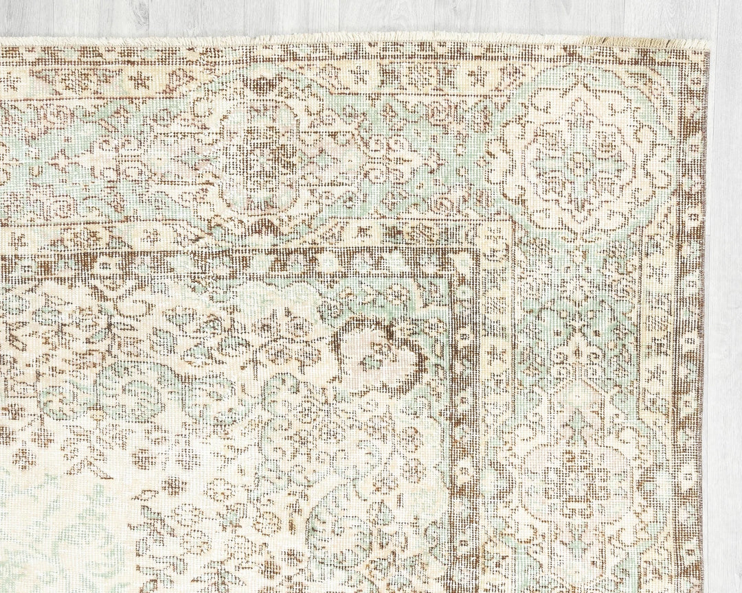 Beige Turkish Oushak Rug 7' x 9' 11" Hand-Knotted | No. VR27327