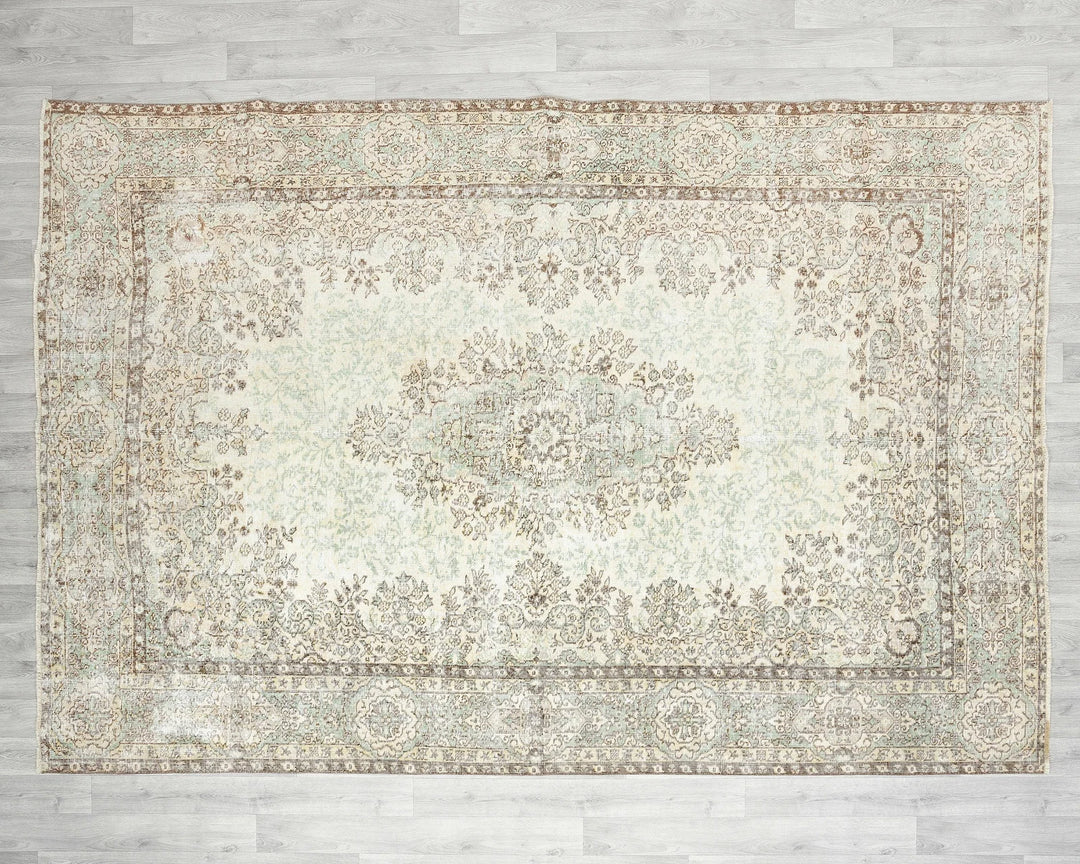 Beige Turkish Oushak Rug 7' x 9' 11" Hand-Knotted | No. VR27327