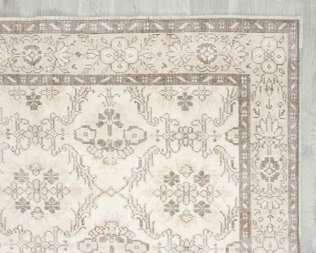 Beige Turkish Oushak Rug 5' 11" x 10' 5" Hand-Knotted | No. VR27516
