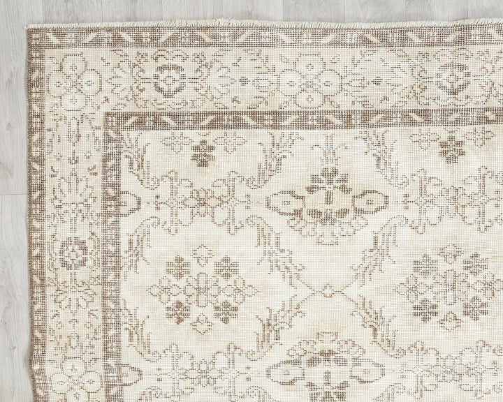 Beige Turkish Oushak Rug 5' 11" x 10' 5" Hand-Knotted | No. VR27516