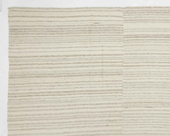 Beige Kilim Rug 10' 2" x 13' 7" | No. VR27775