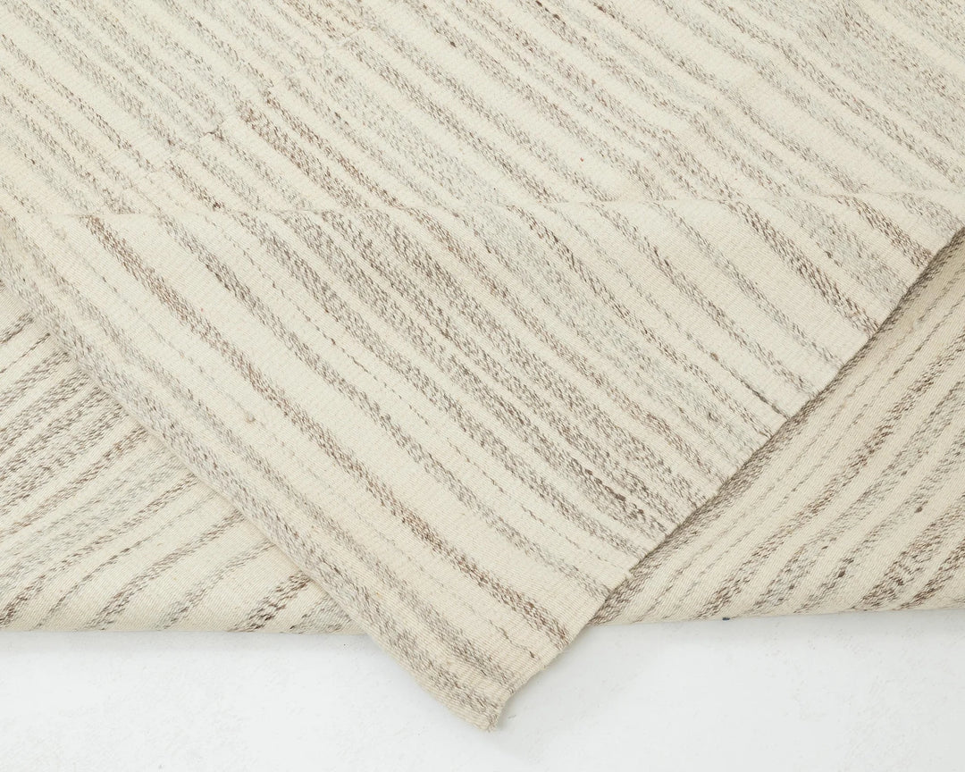 Beige Kilim Rug 10' 2" x 13' 7" | No. VR27775