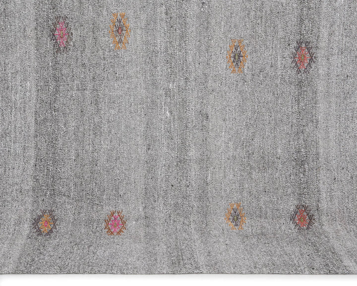 Gray Turkish Kilim Rug 6'10" x 8'2" Flat-Weave | No. VR27832