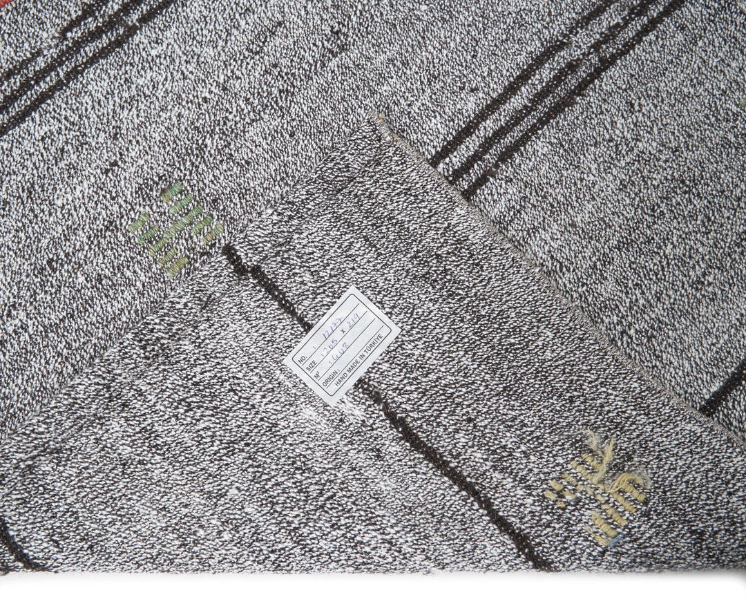 Gray Turkish Kilim Rug 6'9" x 7'2" Flat-Weave | No. VR27840
