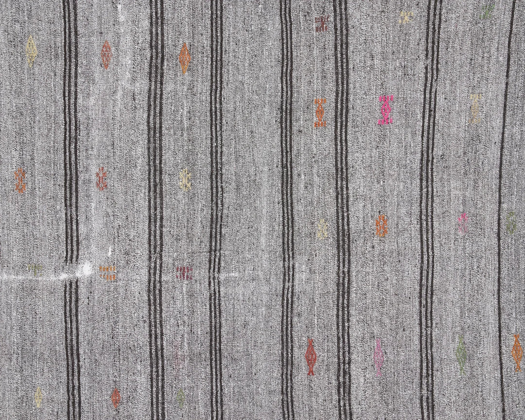 Gray Turkish Kilim Rug 6'9" x 7'2" Flat-Weave | No. VR27840