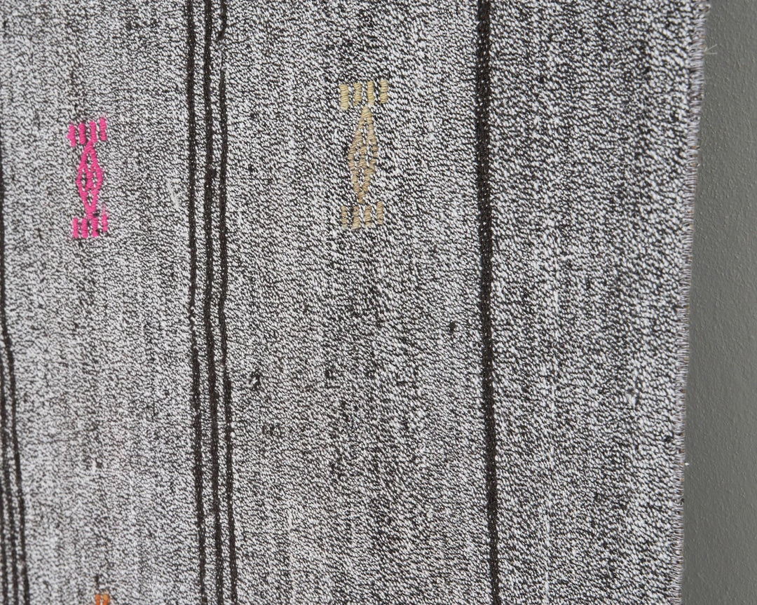 Gray Turkish Kilim Rug 6'9" x 7'2" Flat-Weave | No. VR27840